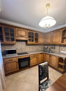 2-комн.кв., 60 м², этаж 3