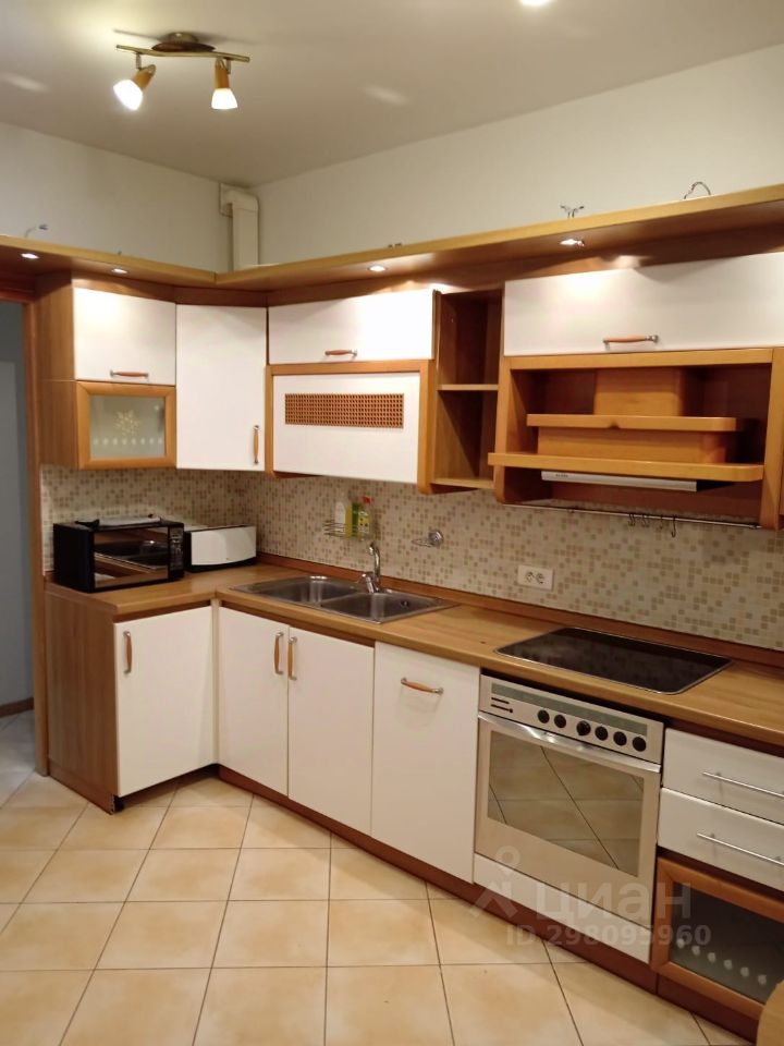 Снять трехкомнатную квартиру 83м² Москва, ЮАО, р-н Чертаново Северное ...