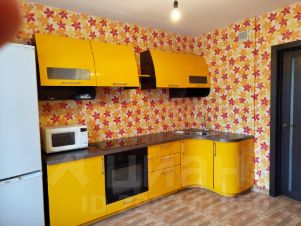 3-комн.кв., 81 м², этаж 3