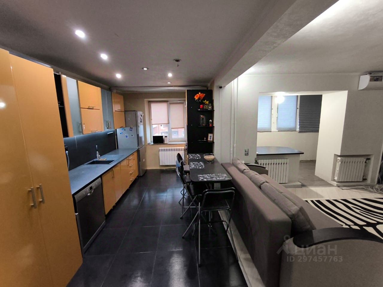 Продаю двухкомнатную квартиру 70м² ул. Орбитальная, 74, Ростов-на-Дону ...