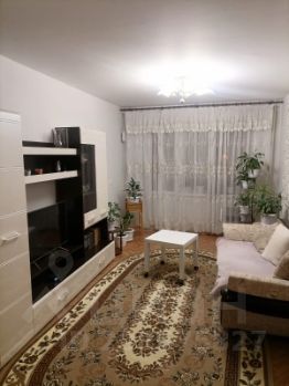 3-комн.кв., 60 м², этаж 3