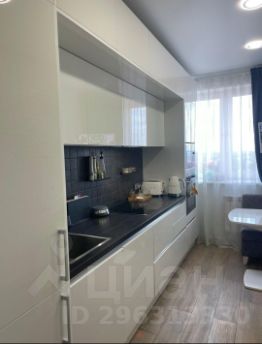 2-комн.кв., 49 м², этаж 13