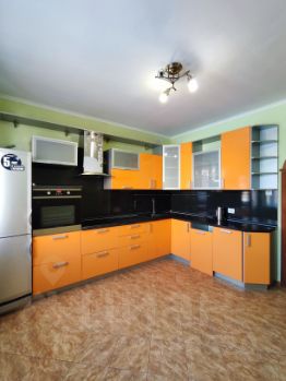 2-комн.кв., 73 м², этаж 3