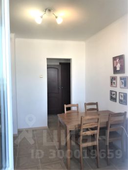 2-комн.кв., 60 м², этаж 14