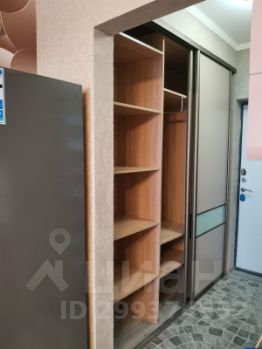 студия, 28 м², этаж 25