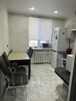 3-комн.кв., 80 м², этаж 1