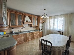 2-комн.кв., 90 м², этаж 6