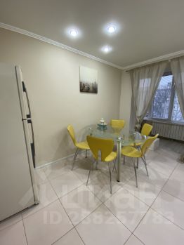 3-комн.кв., 80 м², этаж 3