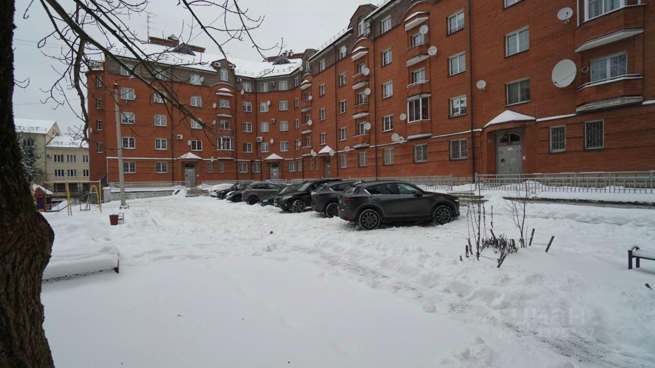 Купить квартиру в пятиэтажке на линии 2-я Красноармейской Слободы в городе  Смоленск, продажа квартир в пятиэтажном доме. Найдено 2 объявления.