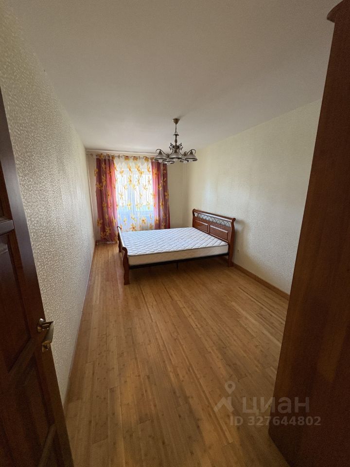 2-к кв. Смоленская область, Смоленск Чуриловский проезд, 3 (76.6 м²)