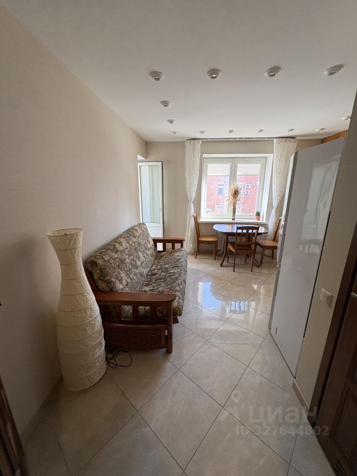 2-к кв. Смоленская область, Смоленск Чуриловский проезд, 3 (76.6 м²)