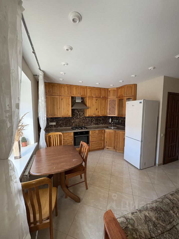 2-к кв. Смоленская область, Смоленск Чуриловский проезд, 3 (76.6 м²)