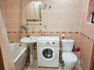 1-комн.кв., 42 м², этаж 7