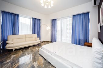 2-комн.апарт., 90 м², этаж 21