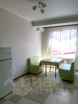 4-комн.кв., 90 м², этаж 2