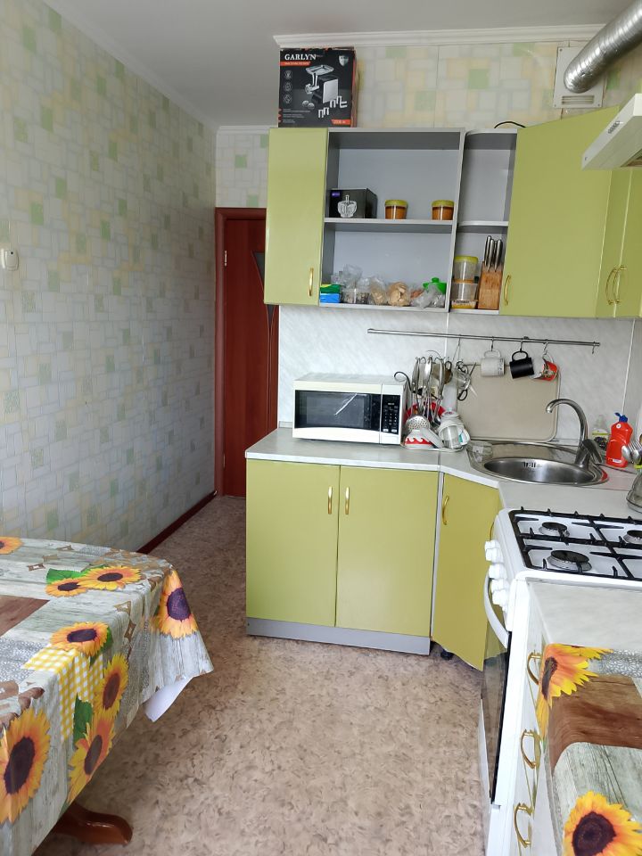 3-к кв. Башкортостан, Стерлитамак Солнечный мкр, ул. Юрматинская (68.2 м²)