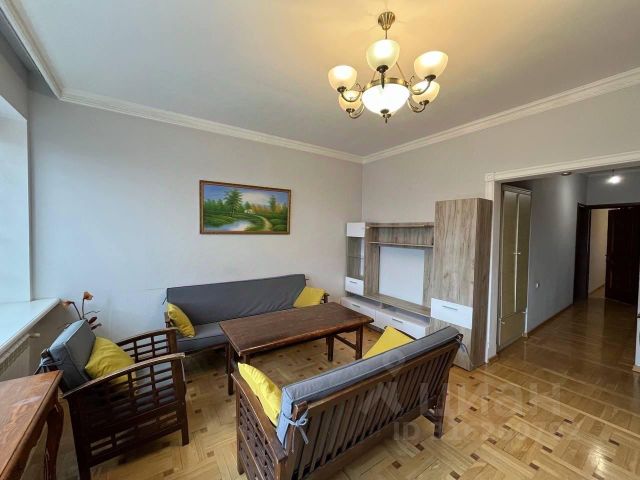 2-комн., 85 м², 2/3 этаж
