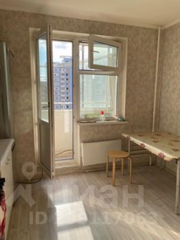 2-комн.кв., 61 м², этаж 12