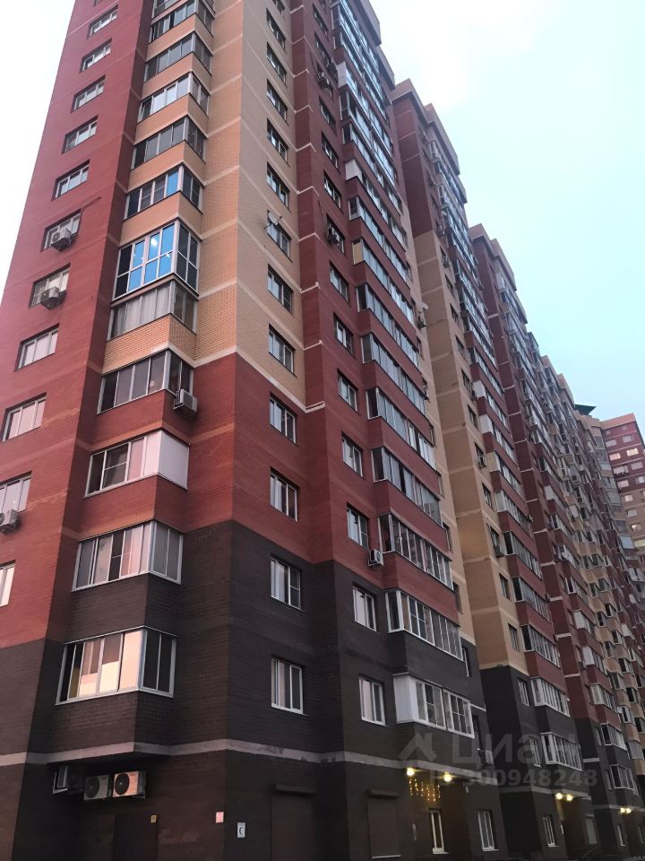 Продаю двухкомнатную квартиру 58м² ул. Объездная Дорога, 1, Московская ...