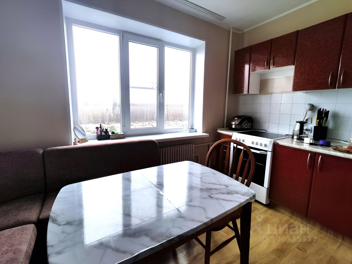 Купить трехкомнатную квартиру 70.2м² Парковая ул., 64, Сосновый Бор ...