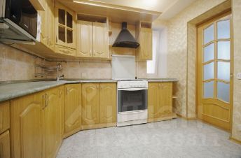 3-комн.кв., 77 м², этаж 2