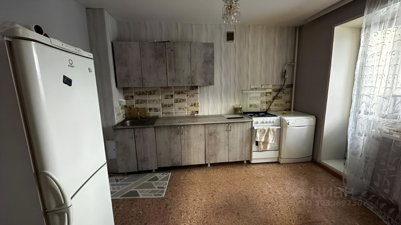 Сдам однокомнатную квартиру 40м² ул. Артема, 64, Стерлитамак, Башкортостан  респ., Стерлитамакский район - база ЦИАН, объявление 303969230