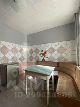 2-комн.кв., 49 м², этаж 3