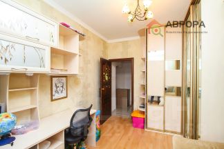 3-комн.кв., 76 м², этаж 1