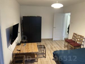 2-комн.кв., 42 м², этаж 3