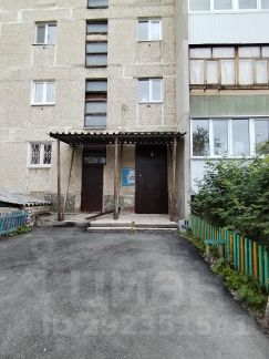 2-комн.кв., 49 м², этаж 3