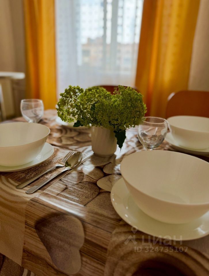 3-к кв. Ростовская область, Таганрог Дачная ул., 75к1 (82.0 м²)