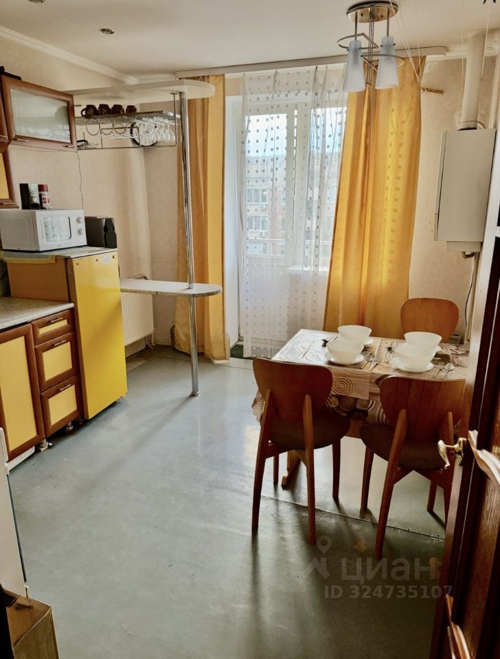 3-к кв. Ростовская область, Таганрог Дачная ул., 75к1 (82.0 м²)