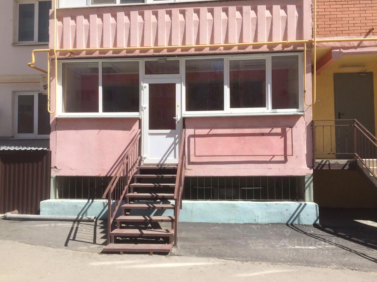 Продаю однокомнатную квартиру 40м² ш. Мариупольское, 27-2к4, Таганрог ...