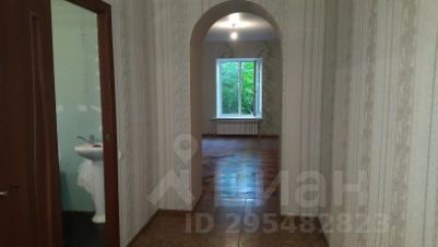 2-комн.кв., 74 м², этаж 1