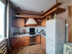 3-комн.кв., 98 м², этаж 3