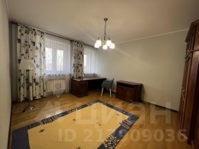 3-комн.кв., 140 м², этаж 4