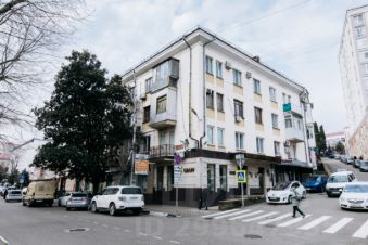 4-комн.кв., 157 м², этаж 2