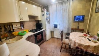 3-комн.кв., 71 м², этаж 1