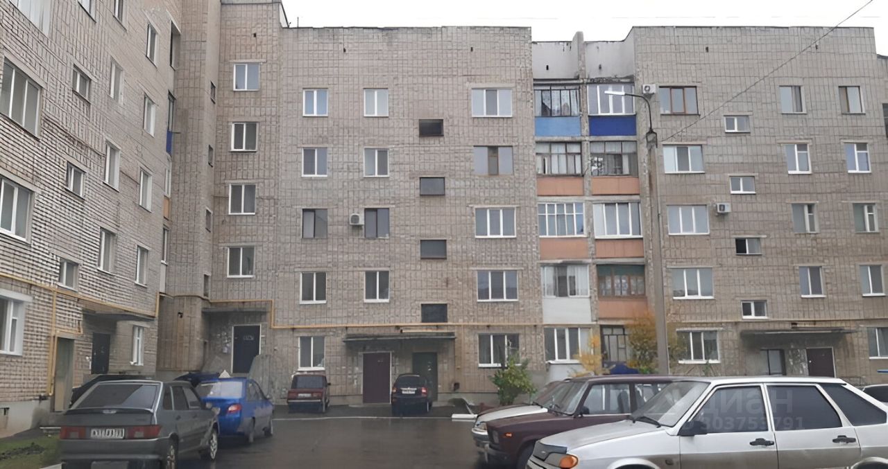 Продаю трехкомнатную квартиру 58,3м² ул. Чапаева, 26, Туймазы, Башкортостан  респ., Туймазинский район - база ЦИАН, объявление 303753791