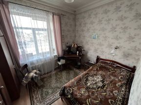 4-комн.кв., 92 м², этаж 4