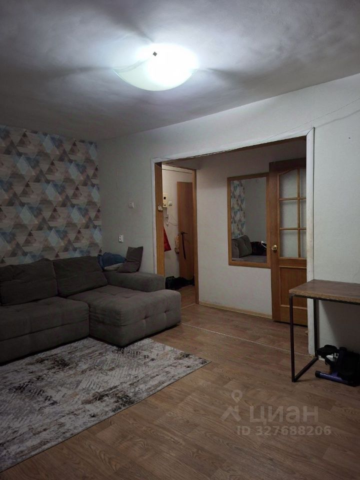 2-к кв. Тюменская область, Тюмень ул. Орджоникидзе, 4 (42.9 м²)