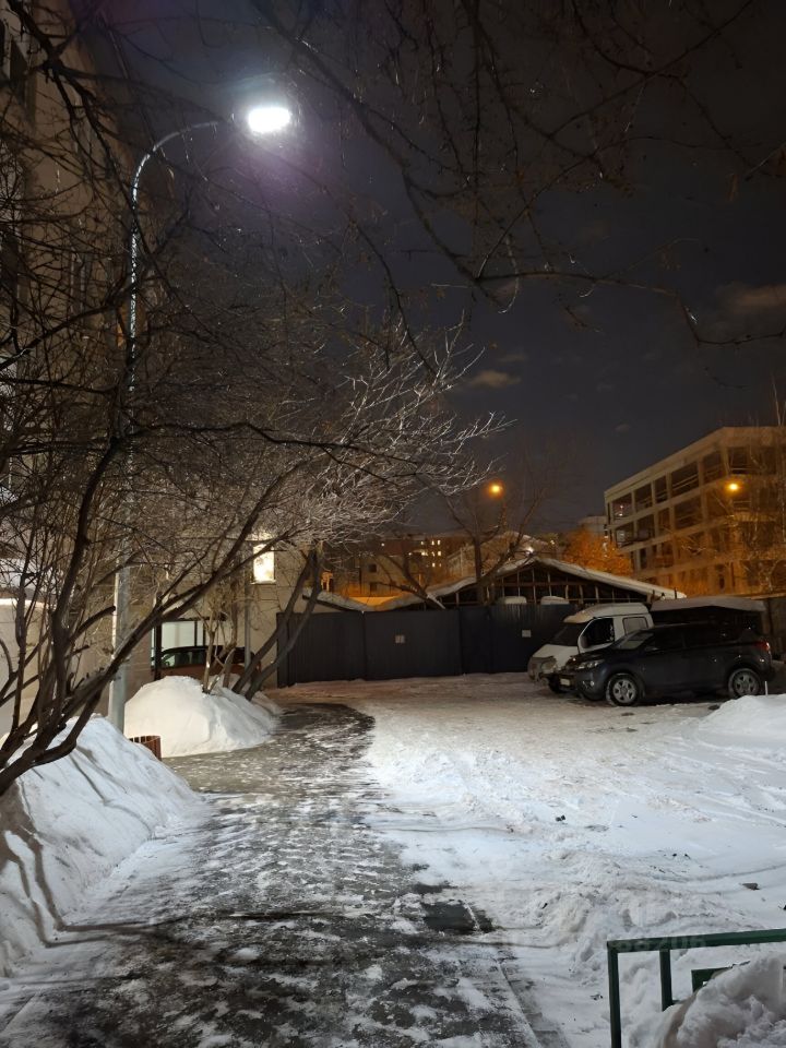 2-к кв. Тюменская область, Тюмень ул. Орджоникидзе, 4 (42.9 м²)