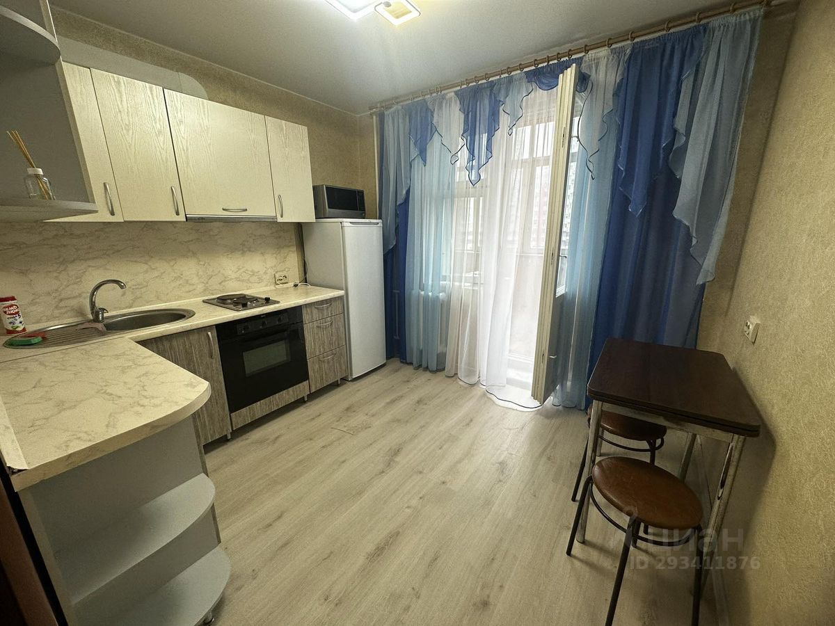 Сдам однокомнатную квартиру 40м² ул. Пермякова, 84, Тюмень, Тюменская  область - база ЦИАН, объявление 293411876