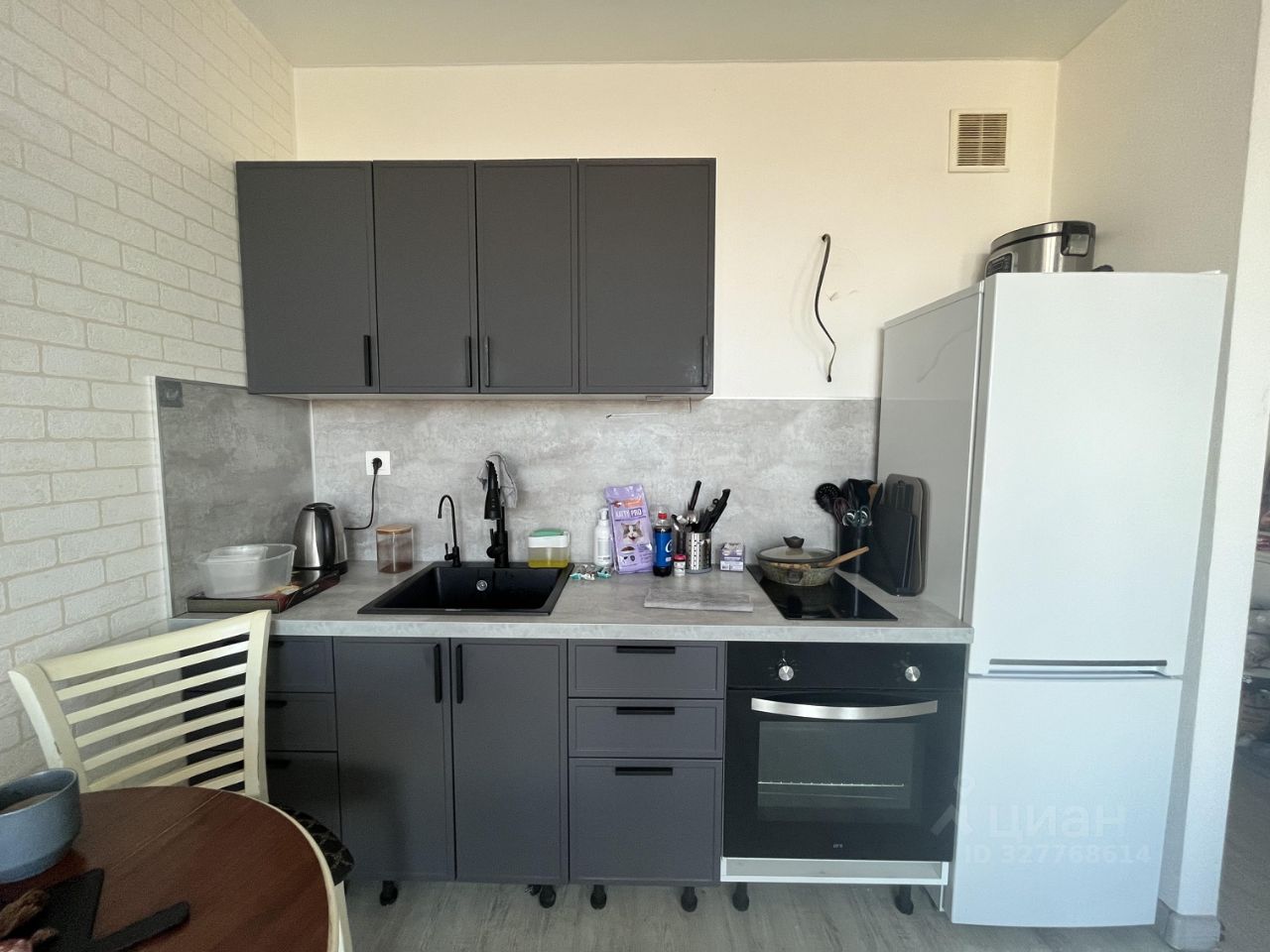 Студия Тюменская область, Тюмень ул. Виктора Тимофеева, 9 (24.8 м²)