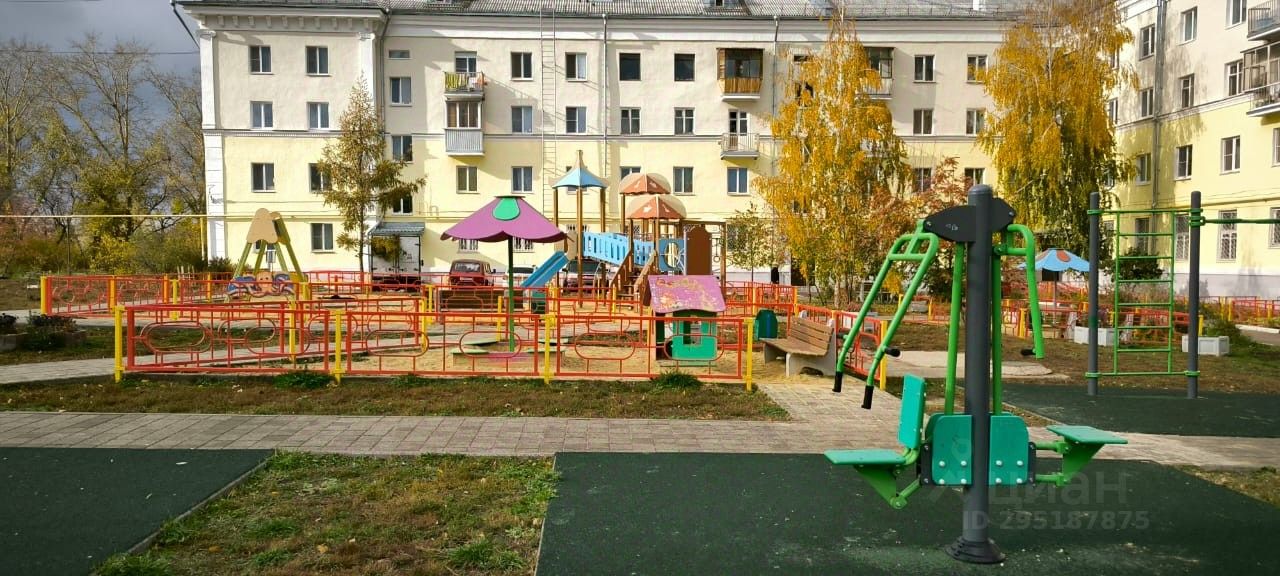 Продажа двухкомнатной квартиры 58м² ул. Гагарина, 52, Каменск-Уральский ...