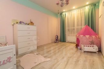 4-комн.кв., 90 м², этаж 4