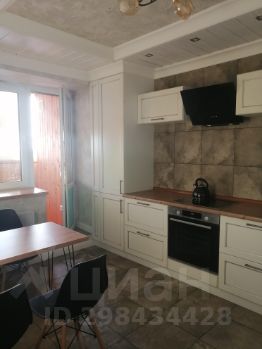 3-комн.кв., 70 м², этаж 13