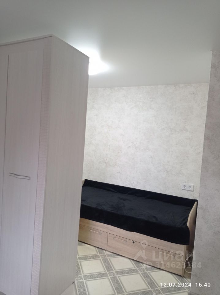 1-к кв. Псковская область, Великие Луки просп. Гагарина, 124 (31.8 м²)