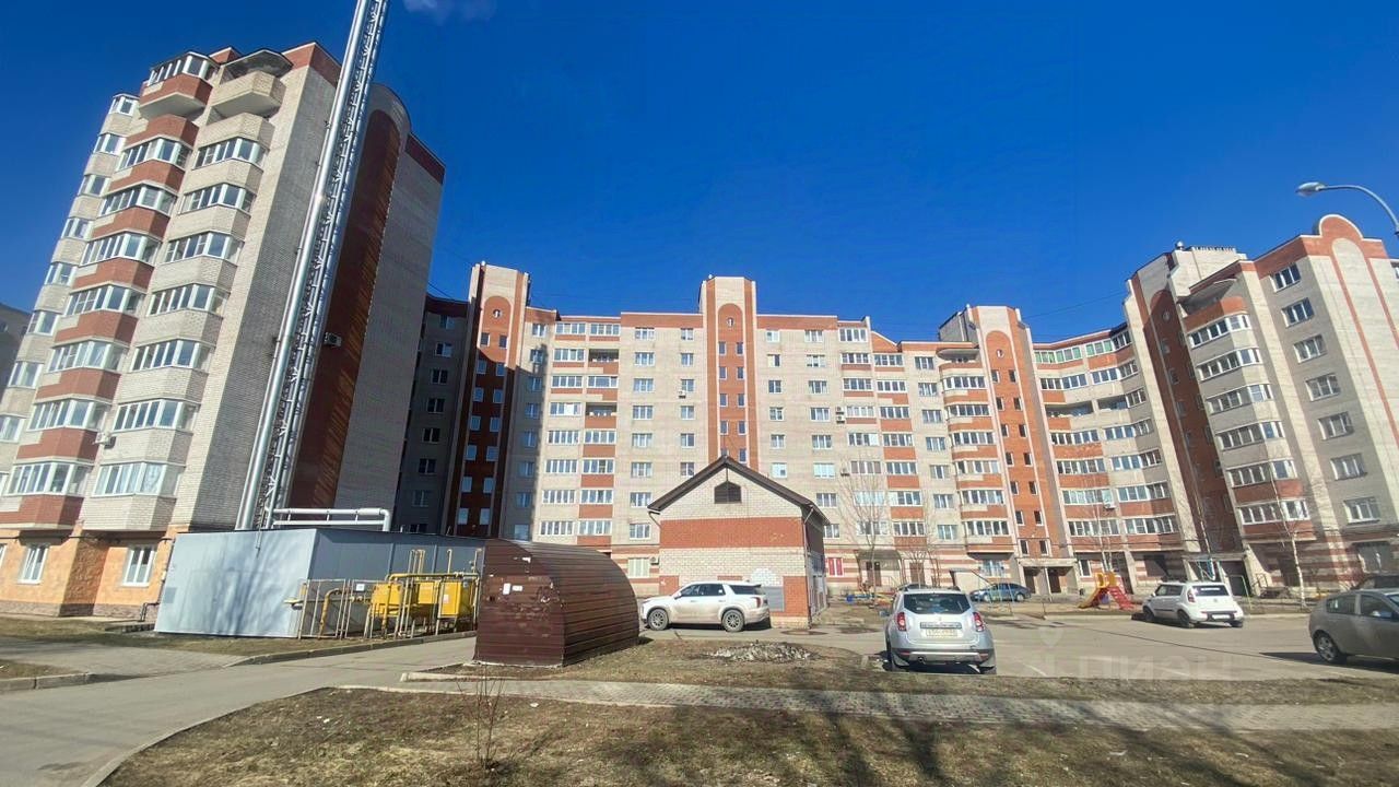 Купить квартиру без посредников в Великом Новгороде от хозяина, продажа  квартир (вторичка) от собственника в Великом Новгороде. Найдено 158  объявлений.