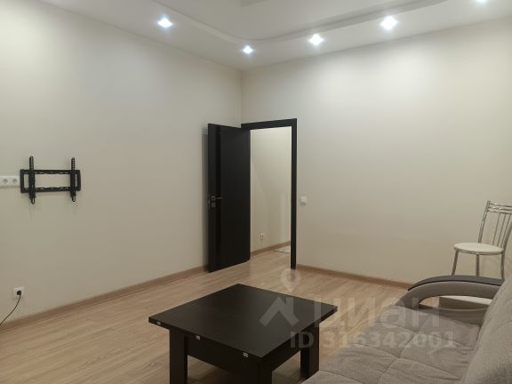 2-комн., 70 м², 2/13 этаж